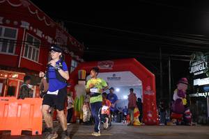 BIB: 3673
                            <button type="button" onclick="openModal(26257825)" class="btn btn-primary btn-sm float-right btn-popup" data-toggle="modal" data-target=".modal-high-quality">
                        <i class="fas fa-shopping-cart"></i> Add to Cart
                    </button>
                                            <button type="button" onclick="isThisMe(26257825, true)" class="btn btn-success btn-sm float-right btn-popup btn-isme hidden" data-toggle="tooltip" data-placement="bottom" title="นี่คือรูปของคุณใช่ไหม คลิกที่นี่เพื่อเอาเข้าอัลบั้ม">
                        <i class="fas fa-plus"></i> Add to album
                    </button>
                    <button type="button" onclick="isThisMe(26257825, false)" class="btn btn-warning btn-sm float-right btn-popup btn-isnotme hidden">
                        <i class="fas fa-ban"></i> Remove from album
                    </button>